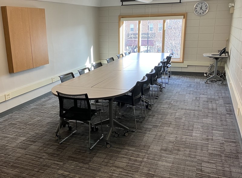 3rd floor meeting room with table and chairs